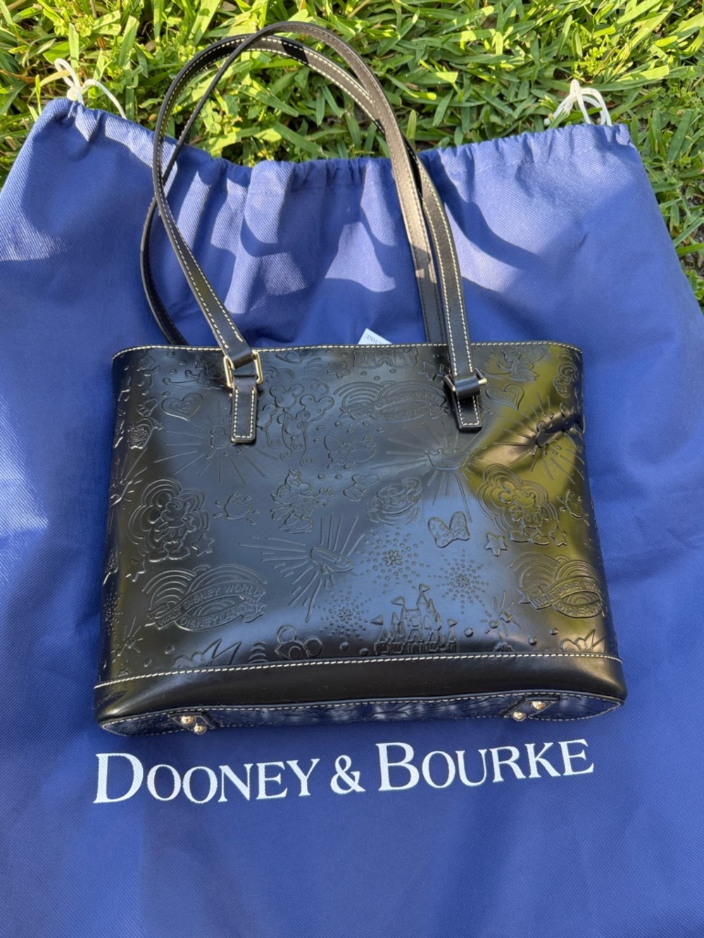 DOONEY & BOURKE WDW DISNEY TOTE PURSE SHOULDER BAG BLACK GOLD - Picture 5 of 16